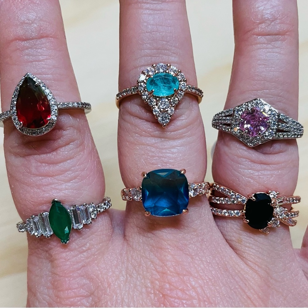 Size 8 ring lot bomb party